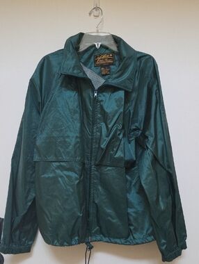 Eddie Bauer Men's Forest Green Lightweight Windbreaker Jacket